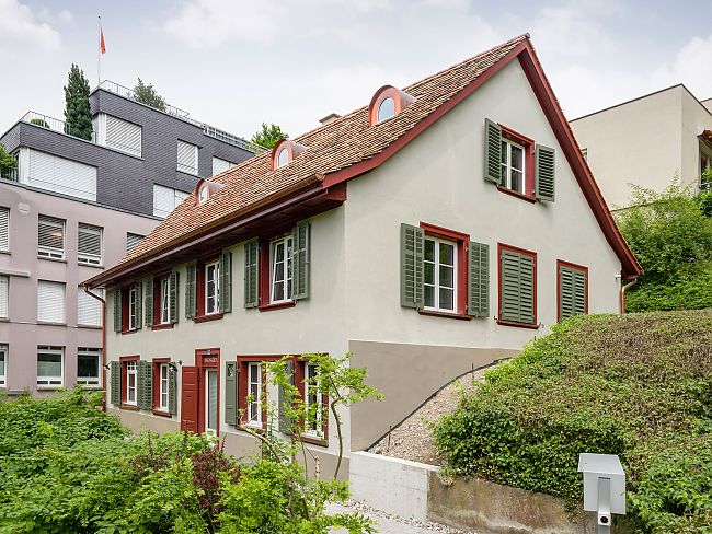 Neubau & Sanierungen