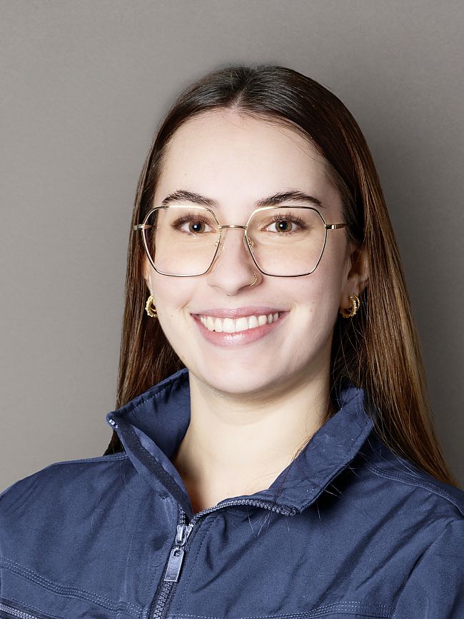 Sina Kunz – Mitarbeiterin Administration Sina Kunz – Mitarbeiterin Administration