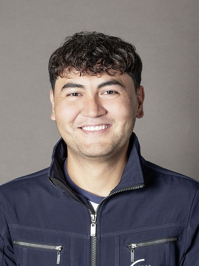 Ahmad Ismaili – Auszubildender Ahmad Ismaili – Auszubildender